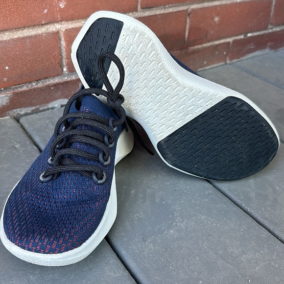 AllBirds Tree Dashers size 5/35 - Picture 4 of 4